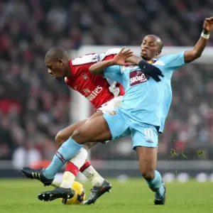 Midfield Showdown: Arsenal vs. West Ham, Diaby vs. Nsereko - A Scoreless Battle in the Barclays Premier League (January 2009)