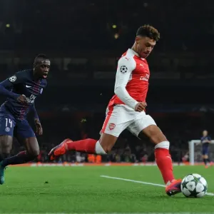 Midfield Showdown: Oxlade-Chamberlain vs. Matuidi - Arsenal vs. Paris Saint-Germain, Champions League Clash Midfield Showdown: Oxlade-Chamberlain vs. Matuidi - Arsenal vs. Paris Saint-Germain, Champions League Clash