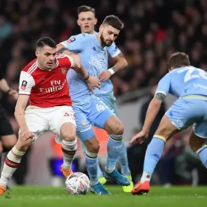Midfield Showdown: Xhaka vs Klich - Arsenal vs Leeds United, FA Cup Clash Midfield Showdown: Xhaka vs Klich - Arsenal vs Leeds United, FA Cup Clash