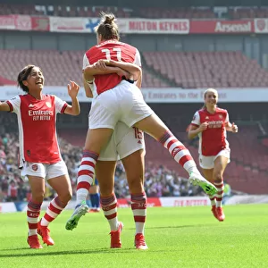 Miedema Scores First Goal for Arsenal Women in 2021-22 FA WSL Clash Against Chelsea Women: A Triumphant Celebration with Katie McCabe and Mana Iwabuchi