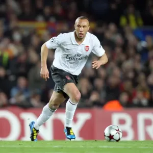 Mikael Silvestre (Arsenal). Barcelona 4: 1 Arsenal. UEFA Champions League Mikael Silvestre (Arsenal). Barcelona 4: 1 Arsenal. UEFA Champions League
