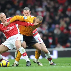 Mikael Silvestre (Arsenal) Craig Fagan (Hull). Arsenal 3: 0 Hull City, Barclays Premier league