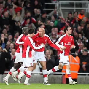 Mikael Silvestre celebrates scoring Arsenals 1st goal Mikael Silvestre celebrates scoring Arsenals 1st goal