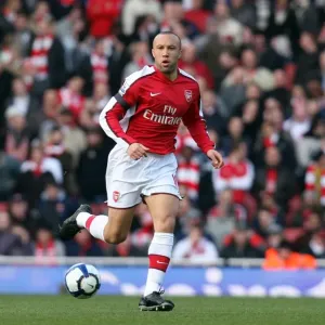 Mikael Silvestre's Triumph: Arsenal's 3-1 Victory Over Burnley in the Barclays Premier League Mikael Silvestre's Triumph: Arsenal's 3-1 Victory Over Burnley in the Barclays Premier League