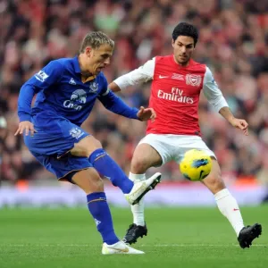 Mikel Arteta (Arsenal) Philip Neville (Everton). Arsenal 1: 0 Everton. Barclays Premier League