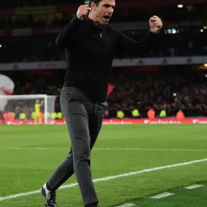 Mikel Arteta Celebrates Arsenal's Victory Over Liverpool in the 2022-23 Premier League