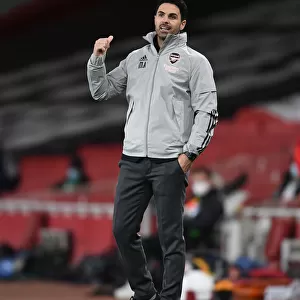 Mikel Arteta at Empty Emirates: Arsenal's Europa League Battle against Slavia Praha Amidst COVID-19 Restrictions