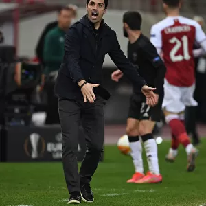 Mikel Arteta Leads Arsenal in Europa League Clash against SL Benfica (Piraeus, 2021)