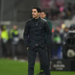 Mikel Arteta at Olympiacos vs Arsenal: UEFA Europa League Round of 32, First Leg Mikel Arteta at Olympiacos vs Arsenal: UEFA Europa League Round of 32, First Leg