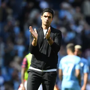Mikel Arteta Salutes Arsenal Fans after Manchester City Rivalry