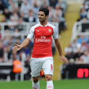 Mikel Arteta's Intense Focus: Arsenal vs Newcastle United (2015-16) Mikel Arteta's Intense Focus: Arsenal vs Newcastle United (2015-16)