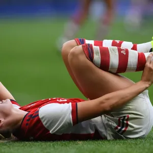 MIND Series: Beth Mead Injures Ankle in Tottenham Hotspur Women vs Arsenal Women Clash MIND Series: Beth Mead Injures Ankle in Tottenham Hotspur Women vs Arsenal Women Clash