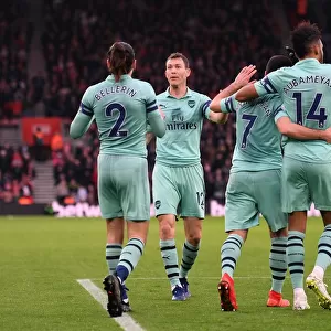 Mkhitaryan and Aubameyang's Stunner: Arsenal's Comeback Goals vs Southampton (3:2)