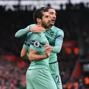 Mkhitaryan and Bellerin Celebrate Arsenal's First Goal Against Southampton (2018-19)