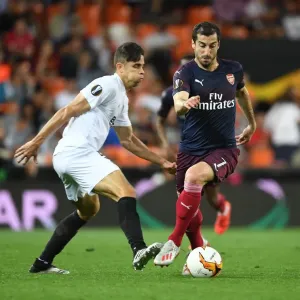 Mkhitaryan Breaks Past Gabriel: Arsenal's Europa League Semi-Final Battle at Valencia Mkhitaryan Breaks Past Gabriel: Arsenal's Europa League Semi-Final Battle at Valencia