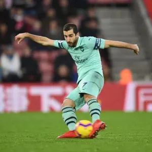 Mkhitaryan Scores Arsenal's Second Goal Against Southampton (2018-19)
