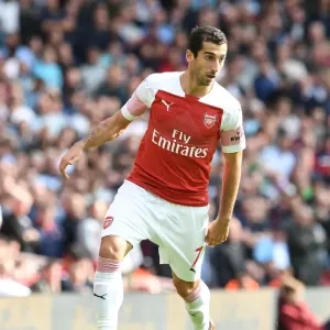 Mkhitaryan Shines: Arsenal Dominates West Ham with Brilliant Performance