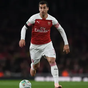 Mkhitaryan's Brilliance: Arsenal Overpowers Blackpool in Carabao Cup