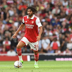 Mohamed Elneny in Action: Arsenal's Midfield Maestro Shines Against Fulham in the 2022-23 Premier League