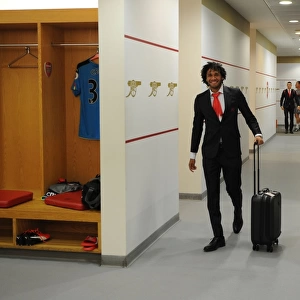 Mohamed Elneny: Focus and Determination in Arsenal Changing Room Before Arsenal vs. Liverpool (2016-17)