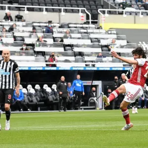 Mohamed Elneny Scores the Winning Goal: Arsenal's Triumph at Newcastle United (Premier League 2021, Behind Closed Doors)