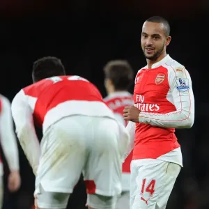 A Moment of Unity: Walcott and Giroud's Chat Amidst Arsenal vs Manchester City Rivalry (2015-16) A Moment of Unity: Walcott and Giroud's Chat Amidst Arsenal vs Manchester City Rivalry (2015-16)