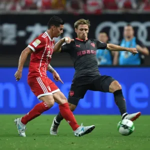 Monreal vs Rodriguez: A Football Rivalry Erupts - Arsenal vs Bayern Munich