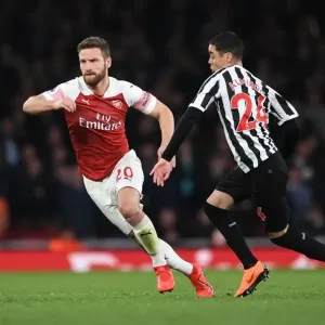 Mustafi Outmuscles Almiron: Intense Moment from Arsenal vs Newcastle Premier League Clash Mustafi Outmuscles Almiron: Intense Moment from Arsenal vs Newcastle Premier League Clash
