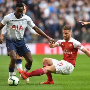 Mustafi vs. Wanyama: Intense Battle in Tottenham Hotspur vs. Arsenal FC Premier League Clash