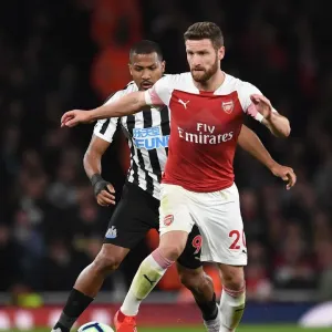 Mustafi's Powerful Showdown: Arsenal Defender Overpowers Rondon in Intense Clash (Arsenal vs Newcastle United, Premier League 2018-19) Mustafi's Powerful Showdown: Arsenal Defender Overpowers Rondon in Intense Clash (Arsenal vs Newcastle United, Premier League 2018-19)