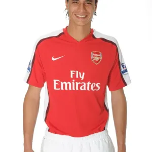 Neuer Vertrag für Marouane Chamakh Trainiert mit dem Arsenal FC in London-Colney Neuer Vertrag für Marouane Chamakh Trainiert mit dem Arsenal FC in London-Colney