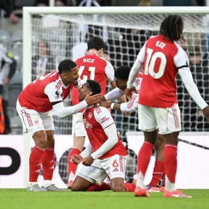 Newcastle United v Arsenal - Premier League Newcastle United v Arsenal - Premier League