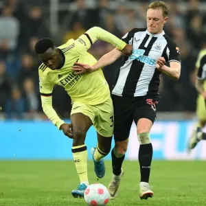 Newcastle United vs. Arsenal: Intense Battle Between Eddie Nketiah and Sean Longstaff in Premier League Clash Newcastle United vs. Arsenal: Intense Battle Between Eddie Nketiah and Sean Longstaff in Premier League Clash