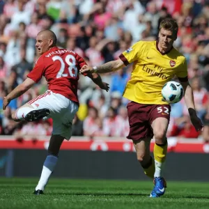 Nicklas Bendtner (Arsenal) Andy Wilkinson (Stoke). Stoke City 3: 1 Arsenal