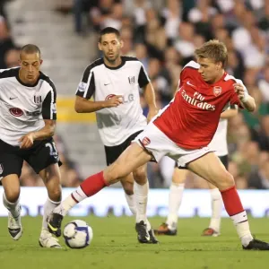 Nicklas Bendtner (Arsenal) Bobby Zamora (Fulham) Nicklas Bendtner (Arsenal) Bobby Zamora (Fulham)