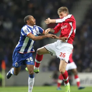 Nicklas Bendtner (Arsenal) Fernando (FC Porto)