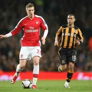 Nicklas Bendtner (Arsenal) Geovanni (Hull City) Nicklas Bendtner (Arsenal) Geovanni (Hull City)