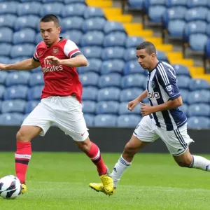 Nico Yennaris (Arsenal) Yassine El Ghanassy (WBA). West Bromwich Albion U21 1: 0 Arsenal U21 Nico Yennaris (Arsenal) Yassine El Ghanassy (WBA). West Bromwich Albion U21 1: 0 Arsenal U21