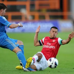 Nico Yennaris vs. Jeremy Roland: Clash of Young Talents in Arsenal U19 vs. Marseille (NextGen Series 2012-13) Nico Yennaris vs. Jeremy Roland: Clash of Young Talents in Arsenal U19 vs. Marseille (NextGen Series 2012-13)