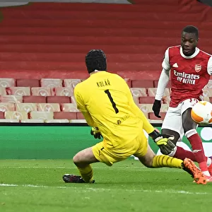 Nicolas Pepe Scores Chip Against Slavia Praha in Empty Arsenal Stadium - Europa League Quarterfinal