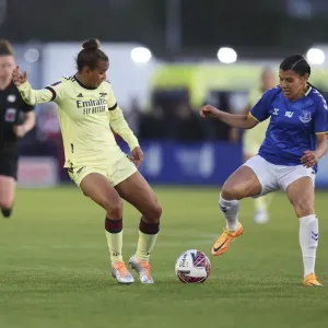 Nikita Parris vs. Kenza Dali: Intense Battle in Everton Women vs. Arsenal Women FA WSL Match