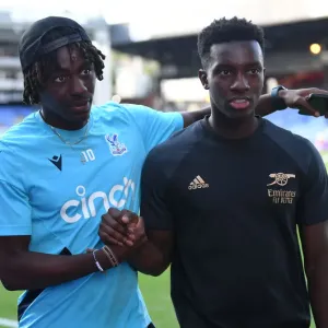 Nketiah and Eze: A Moment of Sportsmanship - Crystal Palace vs Arsenal, 2022-23 Premier League