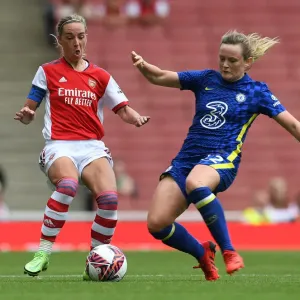 Nobbs vs. Cuthbert: A Star-Studded Clash in Arsenal Women's Pre-Season Friendly