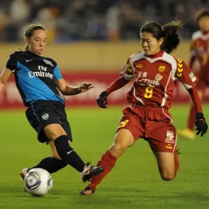 Nobbs vs Sawa: A 1-1 Stalemate in Charity Match between INAC Kobe and Arsenal Ladies at Nishigaoka Stadium, Tokyo Nobbs vs Sawa: A 1-1 Stalemate in Charity Match between INAC Kobe and Arsenal Ladies at Nishigaoka Stadium, Tokyo