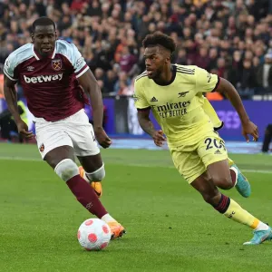 Nuno Tavares vs. Kurt Zouma: Battle at London Stadium - West Ham United vs. Arsenal, Premier League 2021-22