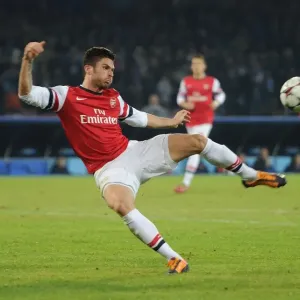Olivier Giroud in Action: Napoli vs. Arsenal, UEFA Champions League 2013-14 Olivier Giroud in Action: Napoli vs. Arsenal, UEFA Champions League 2013-14