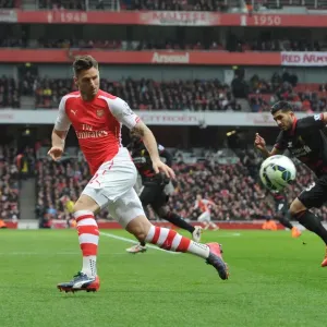 Olivier Giroud (Arsenal) Emre Can (Liverpool). Arsenal 4: 1 Liverpool. Barclays Premier League