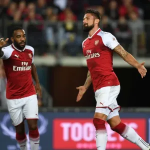 Olivier Giroud Scores Second Goal: Arsenal vs. Western Sydney Wanderers (2017-18)