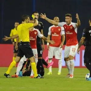 Olivier Giroud's Red Card: A Disappointing Debut for Arsenal in the UEFA Champions League Against Dinamo Zagreb (September 2015)