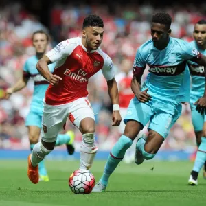 Oxlade-Chambrlain Outsmarts Oxford: Arsenal's Star Player Outmaneuvers West Ham Rival in 2015-16 Premier League Clash